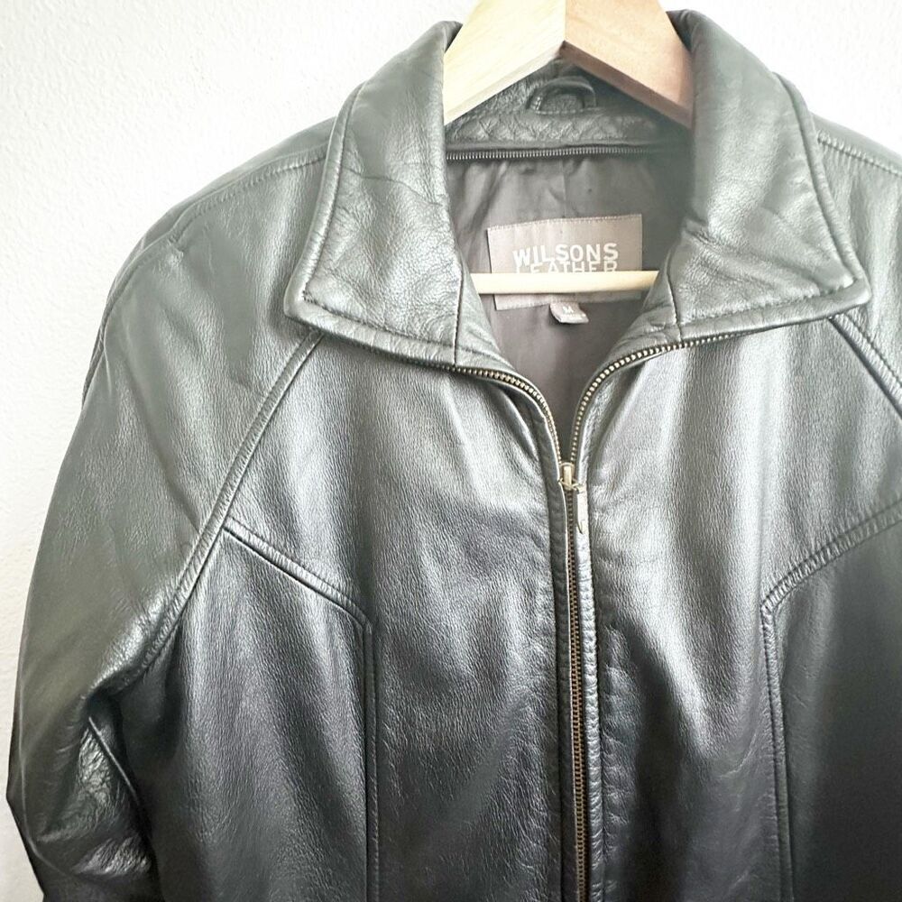 WILSON'S LEATHER | Black Leather Jacket Lined Pockets Zipper Closure |  Medium - Picture 4 of 7